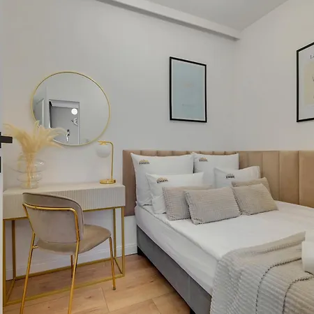 Nadmotlawie Estate - Riverside, Gym & Sauna By Downtown 4* Gdańsk