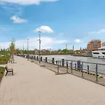 Nadmotlawie Estate - Riverside, Gym & Sauna By Downtown Aparthotel