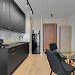 Aparthotel Nadmotlawie Estate - Riverside, Gym & Sauna By Downtown 4*