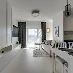 Nadmotlawie Estate - Riverside, Gym & Sauna By Downtown Apartahotel Gdansk