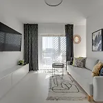 Nadmotlawie Estate - Riverside, Gym & Sauna By Downtown 4*