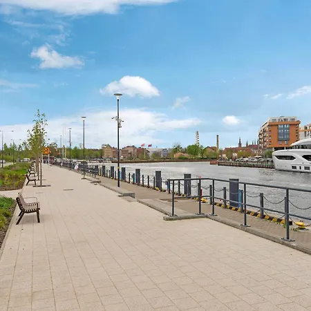 Nadmotlawie Estate - Riverside, Gym & Sauna By Downtown Апартаменты