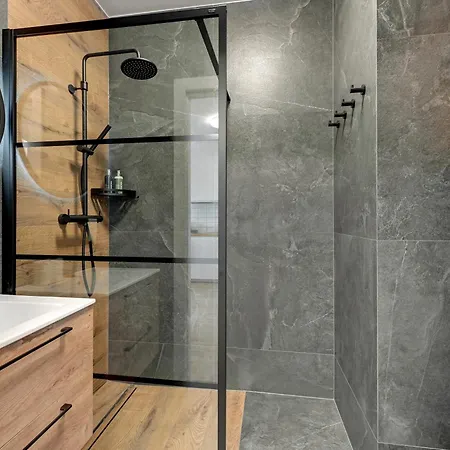 Nadmotlawie Estate - Riverside, Gym & Sauna By Downtown 4* Gdańsk