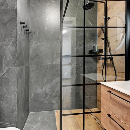 Nadmotlawie Estate - Riverside, Gym & Sauna By Downtown Appart hôtel 4*