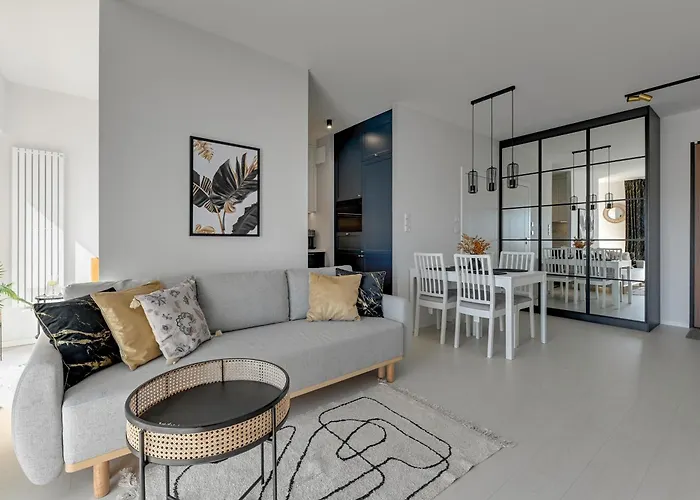 Nadmotlawie Estate - Riverside, Gym & Sauna By Downtown Ξενοδοχείο με διαμερίσματα 4*