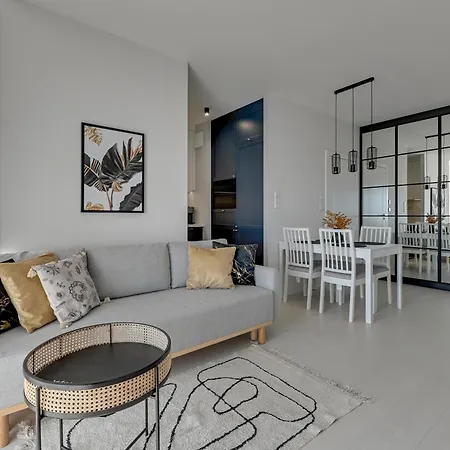 Nadmotlawie Estate - Riverside, Gym & Sauna By Downtown 公寓式酒店 4*